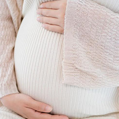 而在上海的写字🤲楼里，职🗯场人陈🗃亚每天要在会🔱🔨议间隙、午休🦖